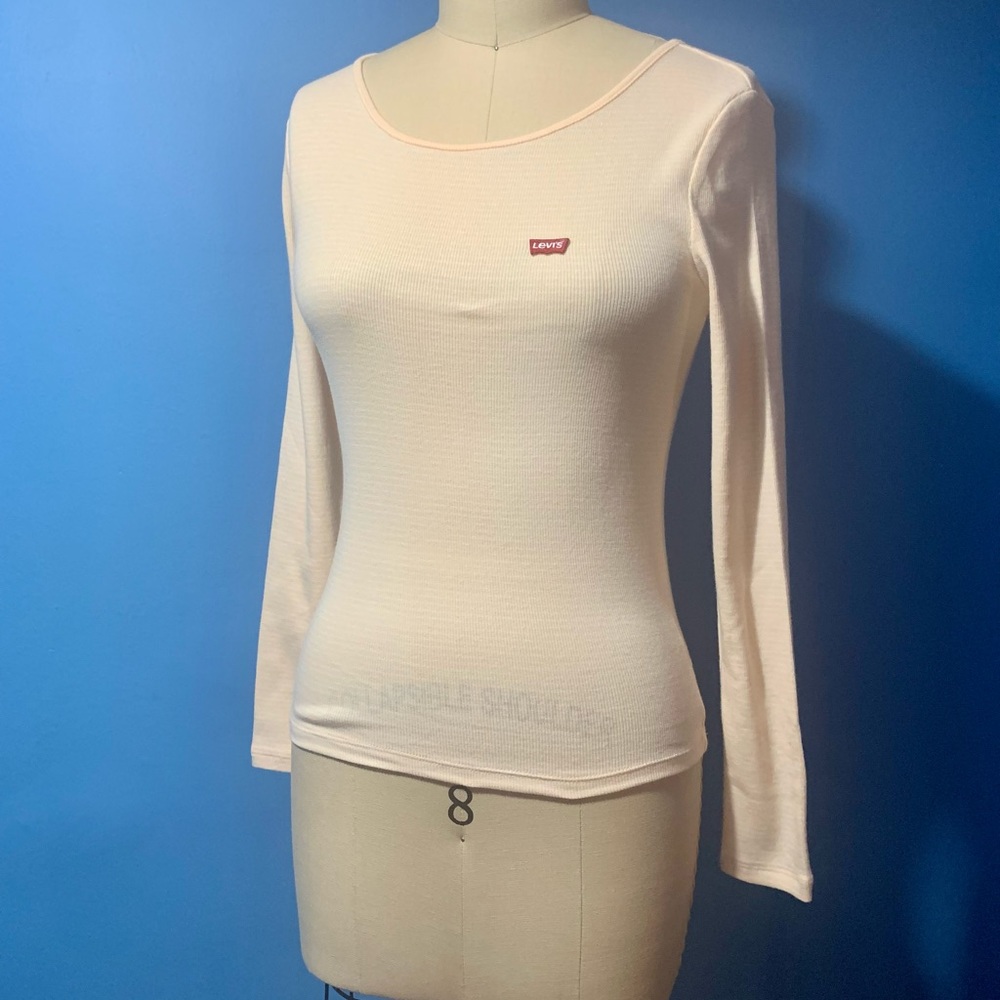Levi’s long sleeve T shirt